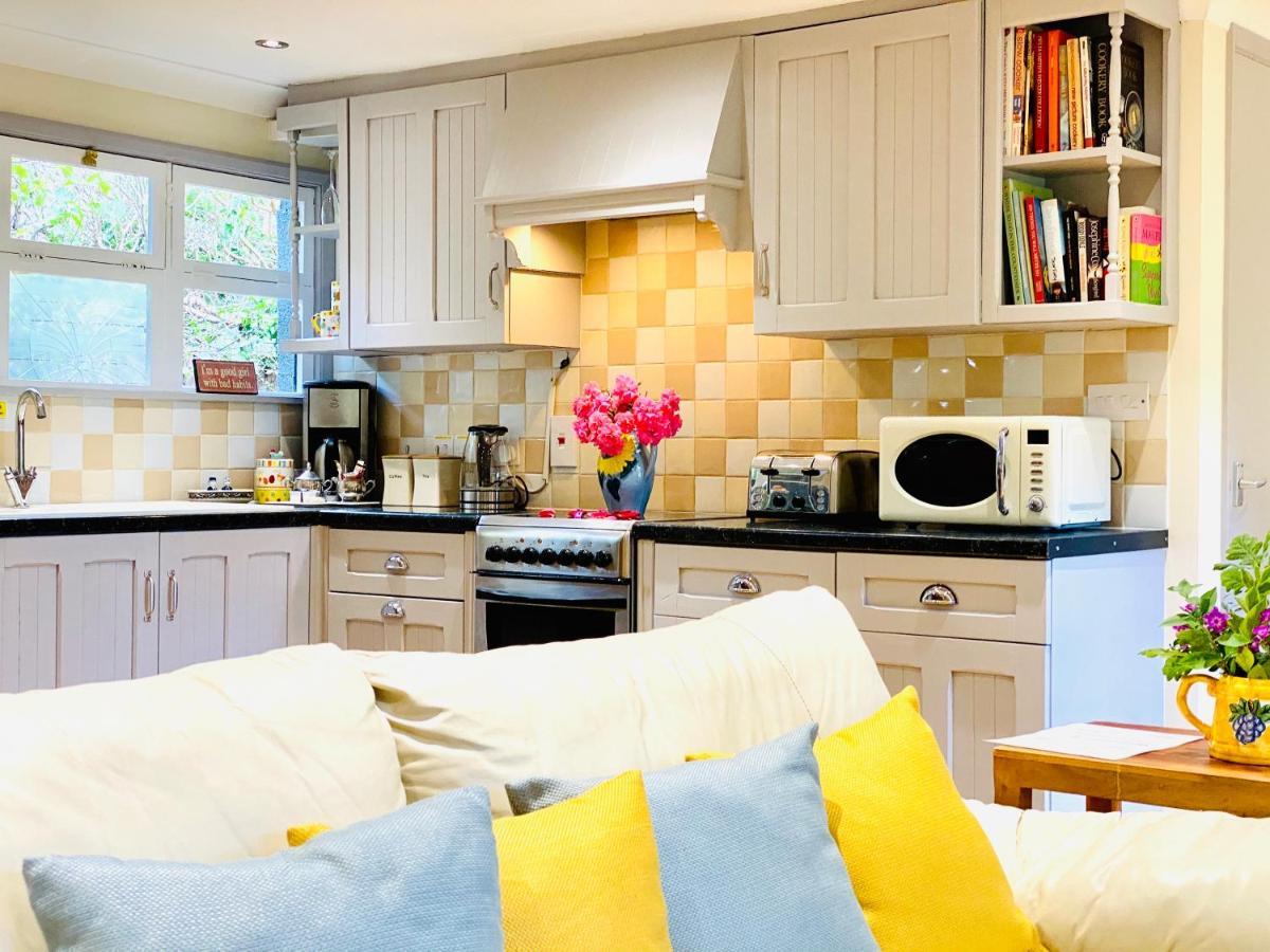 Amber Lodge Hickstead-A Burgess Hill Ngoại thất bức ảnh